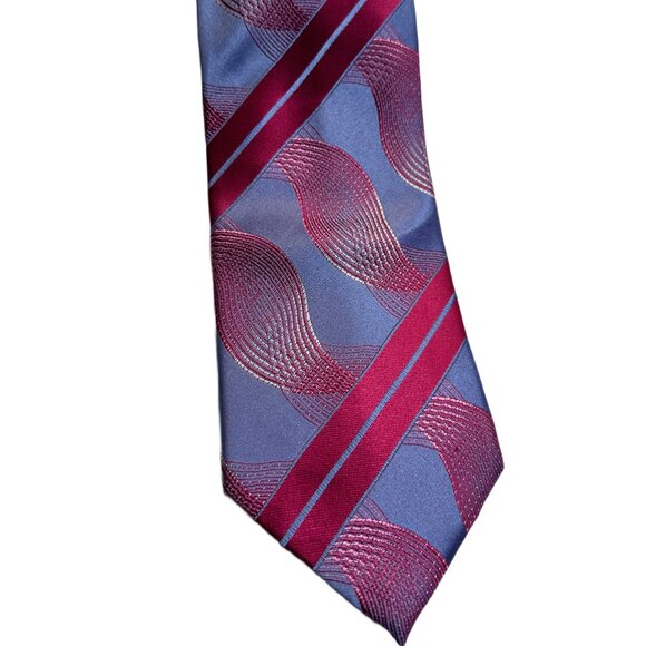 Fusion Handmade Modern Wave Silk Tie - Picture 1 of 6
